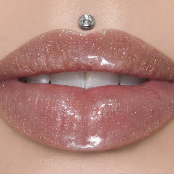 Jeffree Star The Gloss in Pretzel Drip - Picture 2 of 4